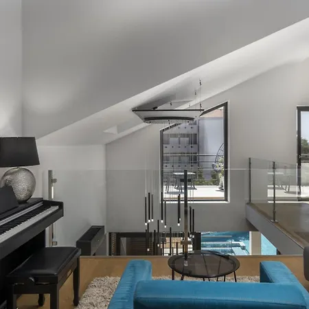 Bonavia - Crowoder Luxury Rent זאדאר